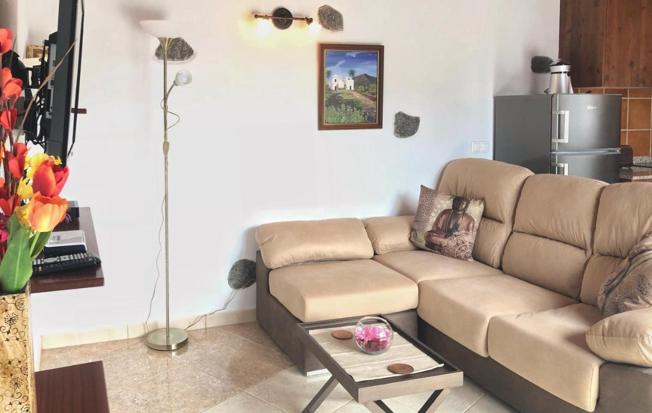 فيلا Sun, Relax & Lava, Free Wifi 600Mb, Bbq تيناجون المظهر الخارجي الصورة