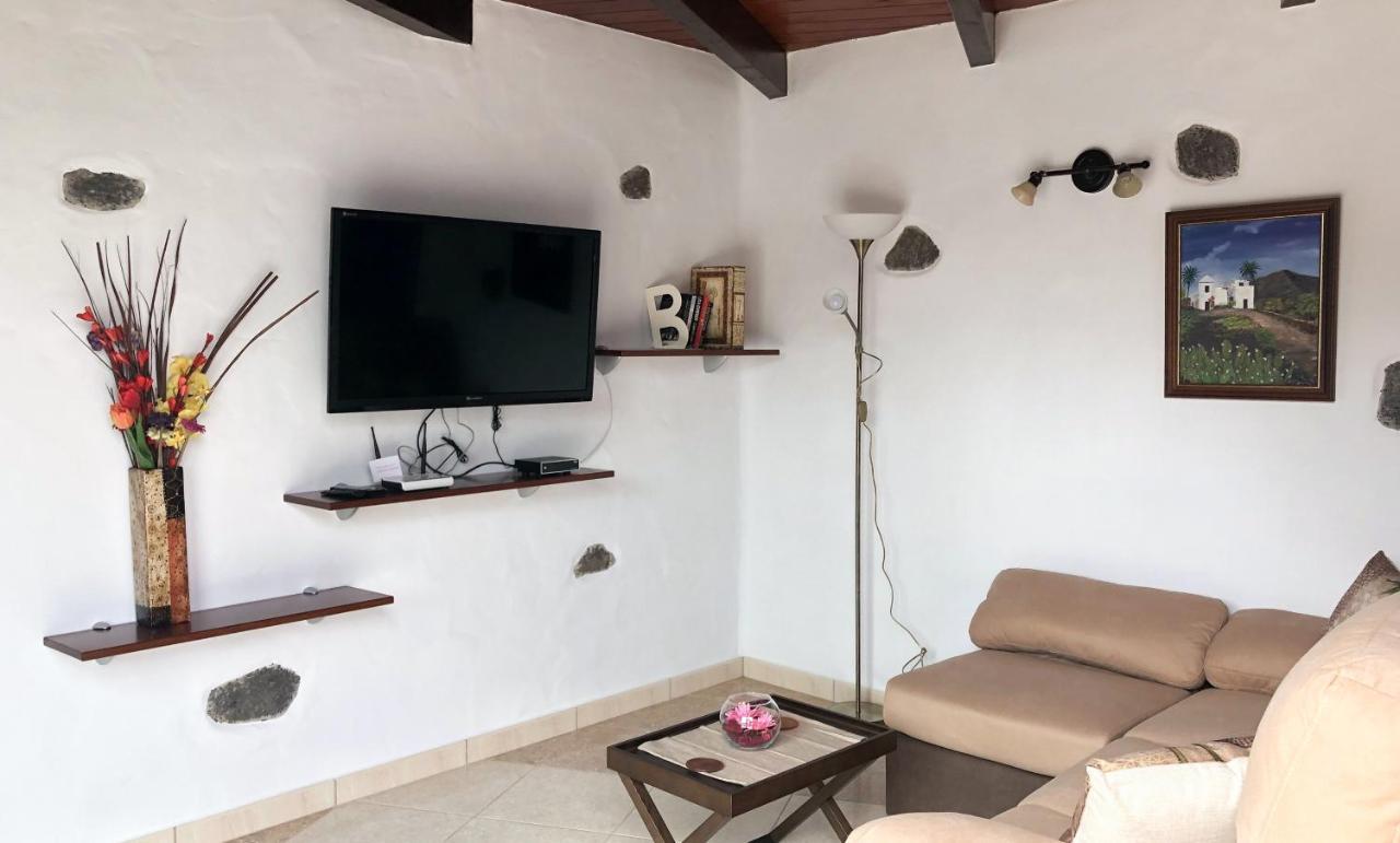 فيلا Sun, Relax & Lava, Free Wifi 600Mb, Bbq تيناجون المظهر الخارجي الصورة
